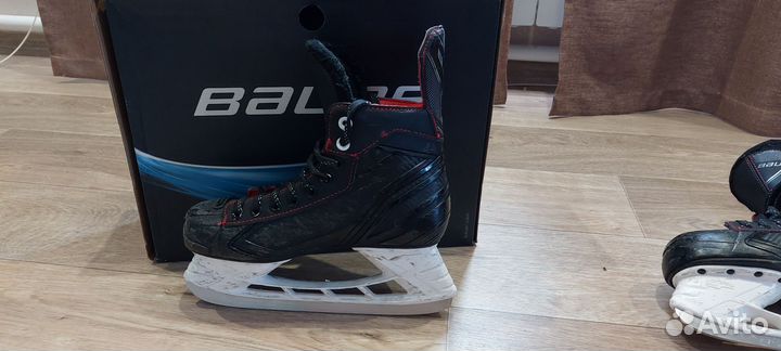 Коньки хоккейные размер 38.5
