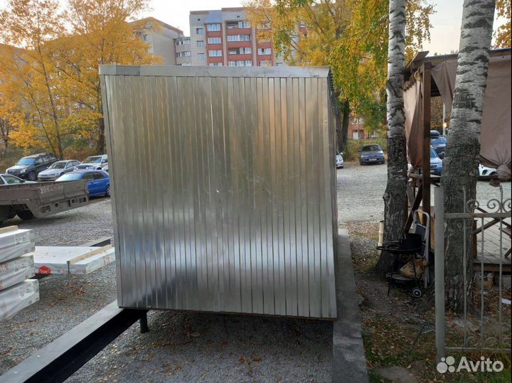 Бытовка строительная для проживания 2,4м*2,4м