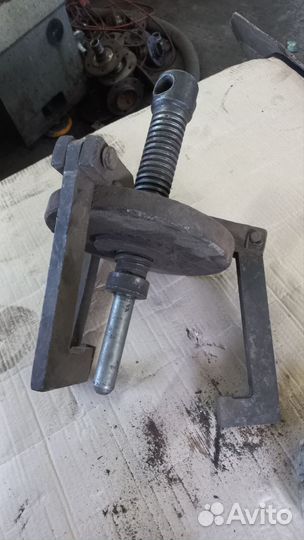 Съемник для грузовиков