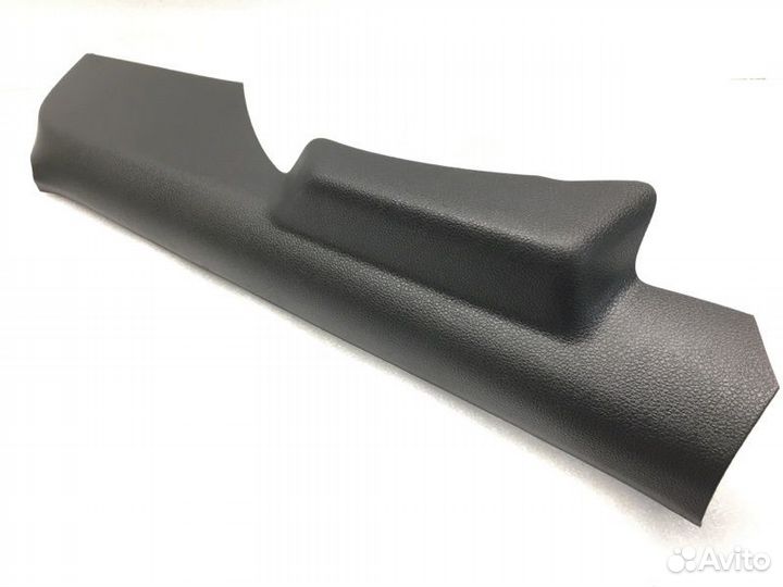 Обшивка стойки задняя правая Volkswagen Polo седан