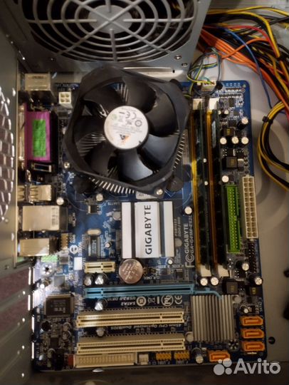 Материнская плата 775