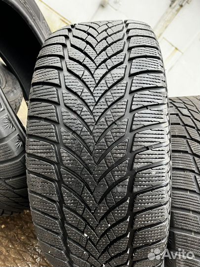 Nokian Tyres Hakkapeliitta R3 235/45 R18 98T