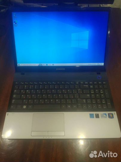 Ноутбук Samsung NP300