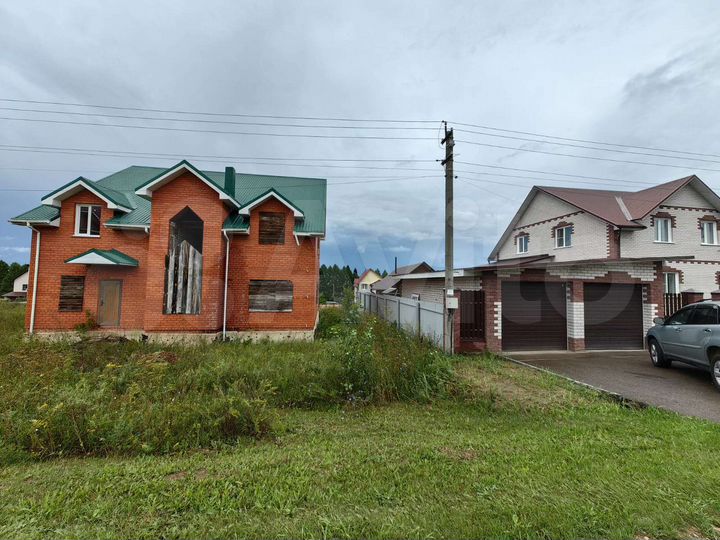 Дом 290 м² на участке 12 сот.