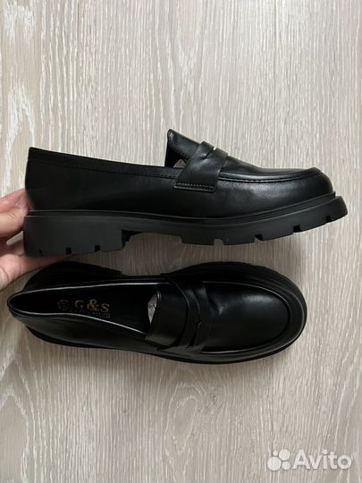 Лоферы женские