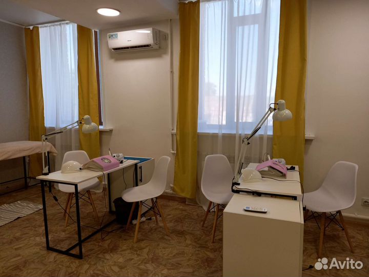 Рабочее место в бьюти-коворкинге