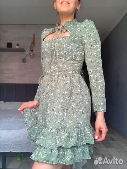 Платье женское в цветочек мини 42