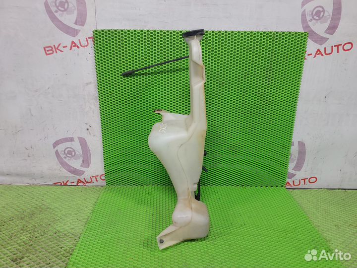 Бачок стеклоомывателя Chevrolet Tahoe GMT800