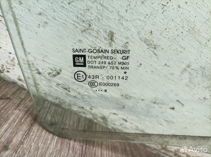 Стекло заднее правое Opel Corsa D 5дв хечбек 2008