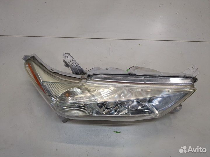 Фара (передняя) Toyota Highlander 2, 2012