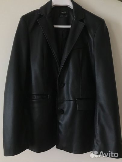Кожаный пиджак bershka