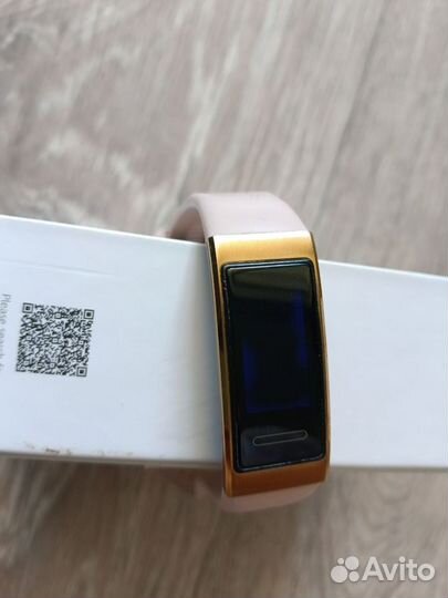 Huawei band 4 pro