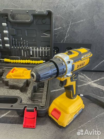 Шуруповерт dewalt 18v