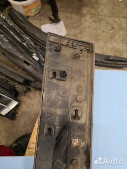 Молдинг двери передний левый Geely Atlas NL