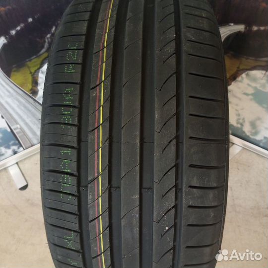 Tracmax X-Privilo TX3 275/40 R19 Y