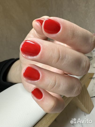 Маникюр и педикюр