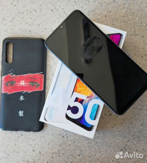 Samsung Galaxy A50, 4/64 ГБ