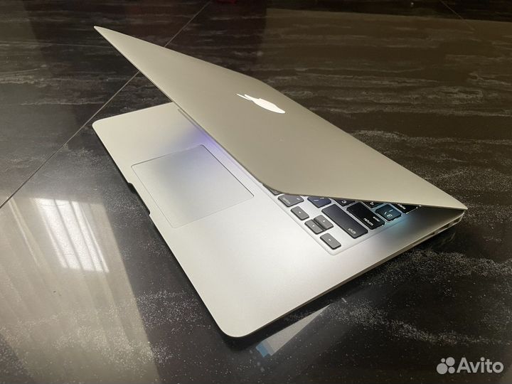 Macbook air 13 i7
