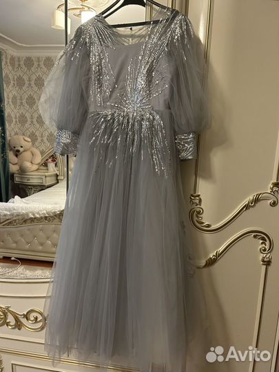 Вечернее платье