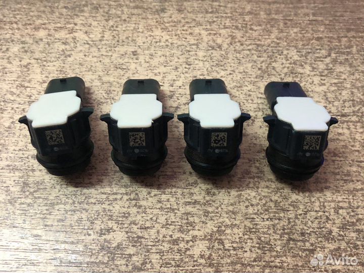 Датчик парковки Mercedes 0009050342