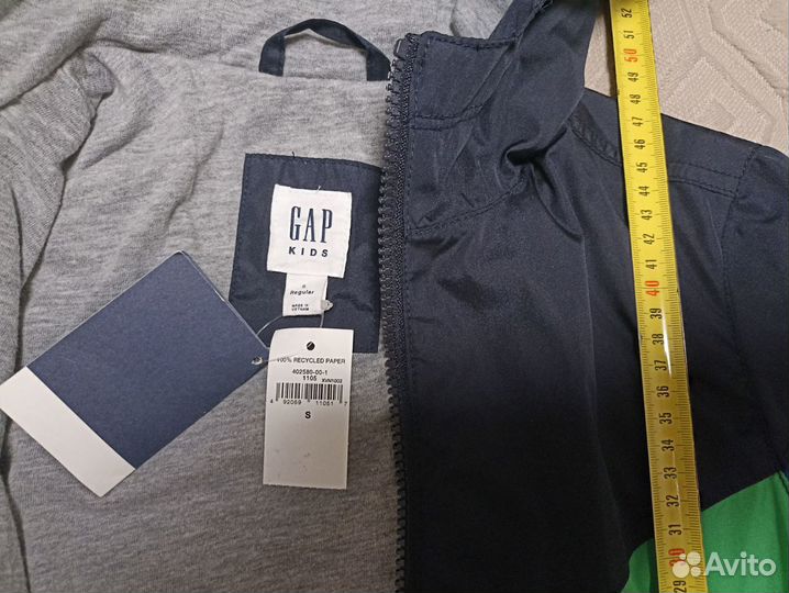 Куртка ветровка новая gap на 6-7 лет