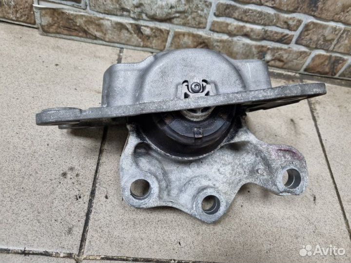 Подушка двигателя Volvo Xc90 2 2.0 dizel 2019