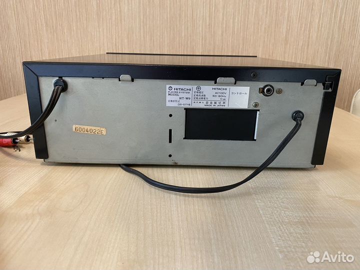 Виниловый проигрыватель Hitachi lo-d HT-W9
