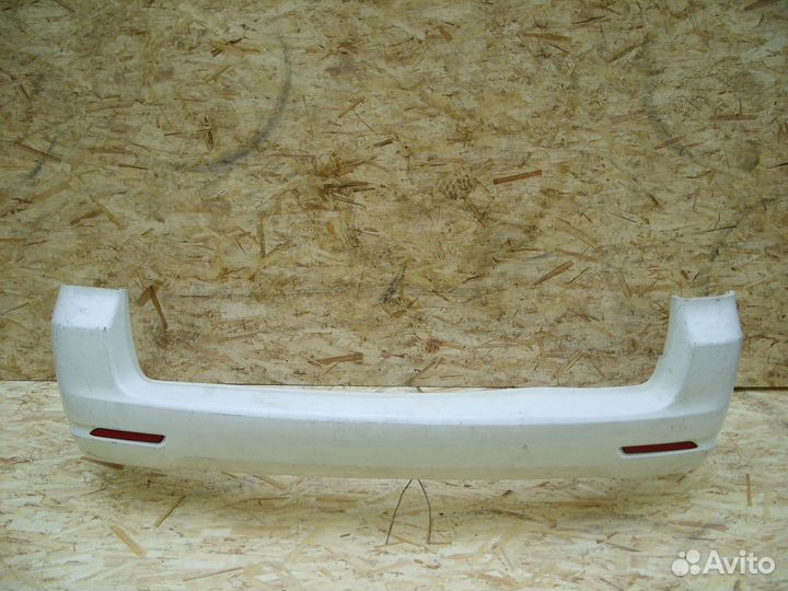 Бампер задний Toyota Raum NCZ20NCZ25 Белыйцарапины