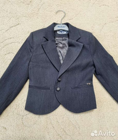Пиджак для девочки 128см