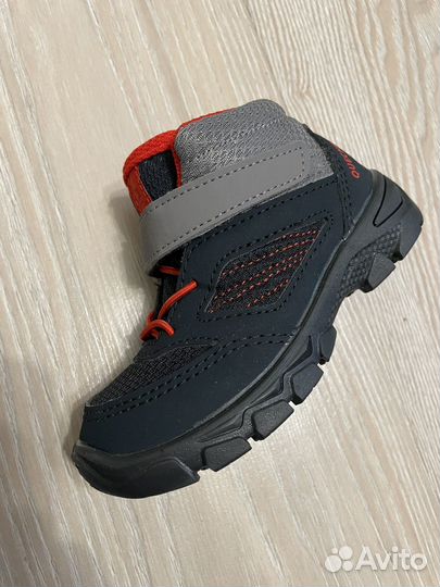 Ботинки новые Quechua