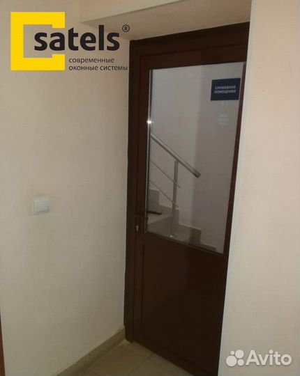 Алюминиевая дверь / Алюминиевые двери