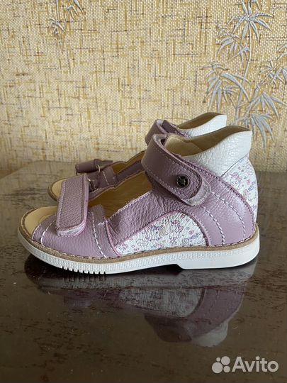 Ортопедические сандали