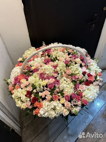 Букет Нежная Эстетика в корзине