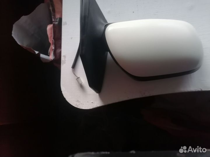 Зеркало правое Toyota corolla