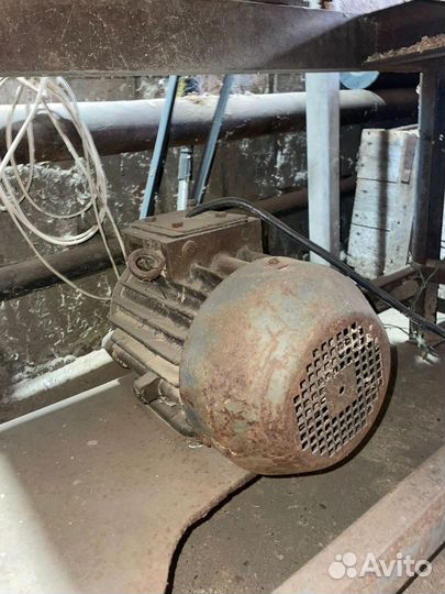 Циркулярный станок с фуганком