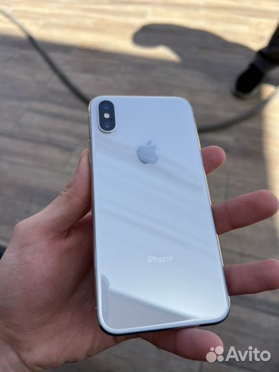 iPhone X, 64 ГБ