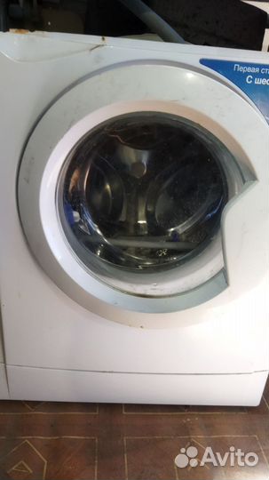 Люк стиральной машины indesit