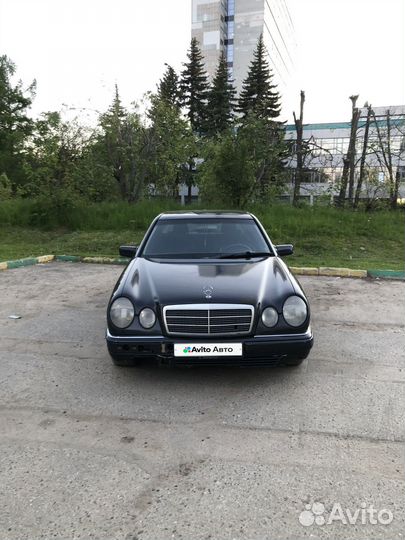 Mercedes-Benz E-класс 2.4 AT, 1999, битый, 218 000 км