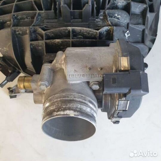 Коллектор впускной 7588126 BMW 5 F10/F11/GTF07 4.4