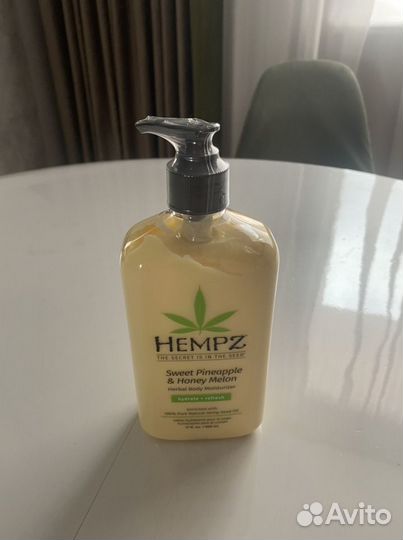 Молочко для тела hempz