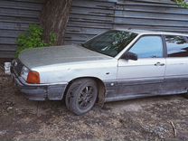 Audi 100 1.8 MT, 1986, битый, 345 857 км, с пробегом, цена 163 000 руб.