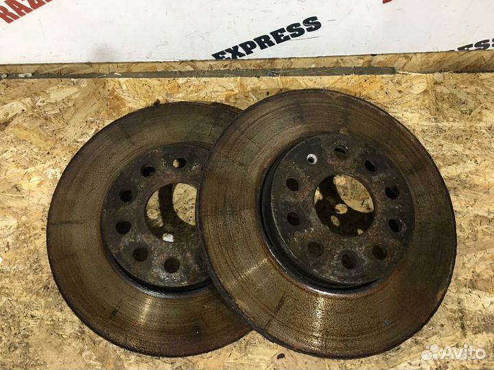 Диск тормозной передний Skoda Octavia A7 MK3