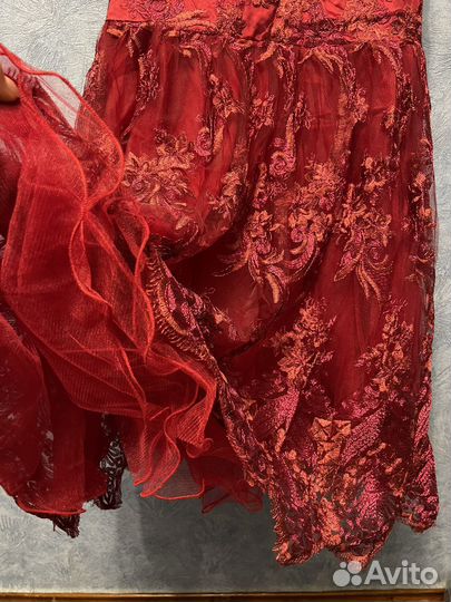 Вечернее платье