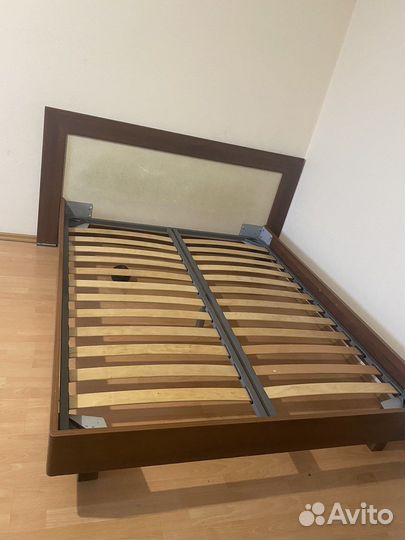 Кровать двухспальная