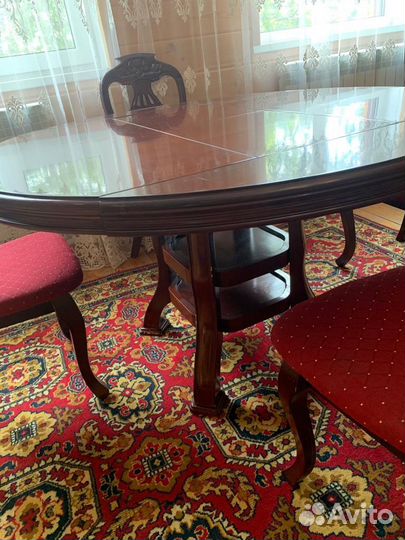 Кухонный стол деревянный