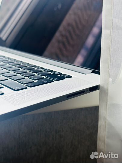 Apple MacBook pro 13