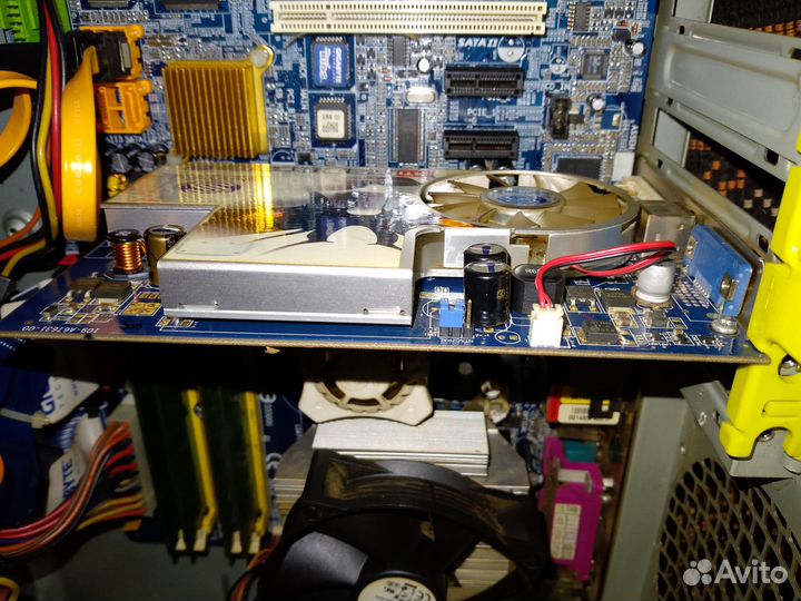 Старый компьютер (не рабочий)