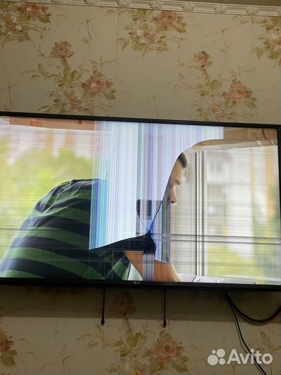 Телевизор на запчасти