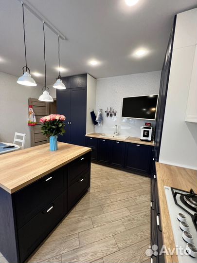 Прямая кухня на заказ. Фабрика