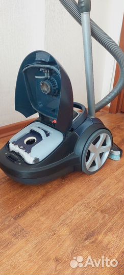 Пылесос Philips9170